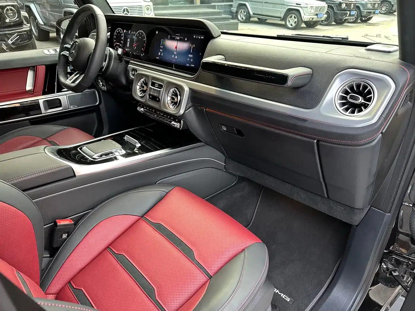 2025 Mercedes-Benz G-Class AMG 63 — миниатюра 12