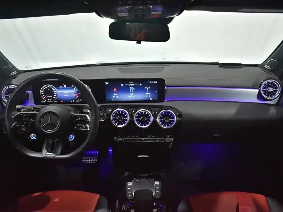 2024 Mercedes-Benz A-Class AMG A 35 L 4MATIC — миниатюра 6