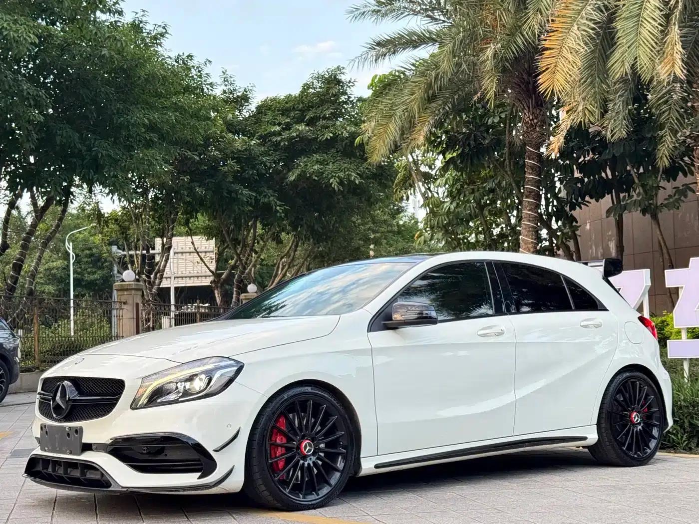 Imported 2016 Mercedes-Benz A-Class AMG A 45 4MATIC — миниатюра 1