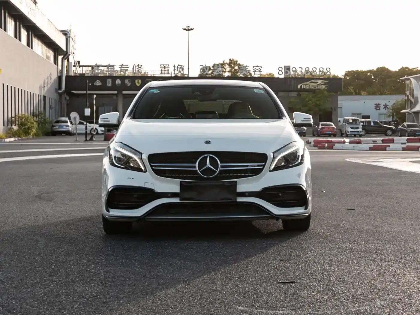 2016 Mercedes-Benz A-Class AMG (Imported) AMG A 45 4MATIC — миниатюра 2