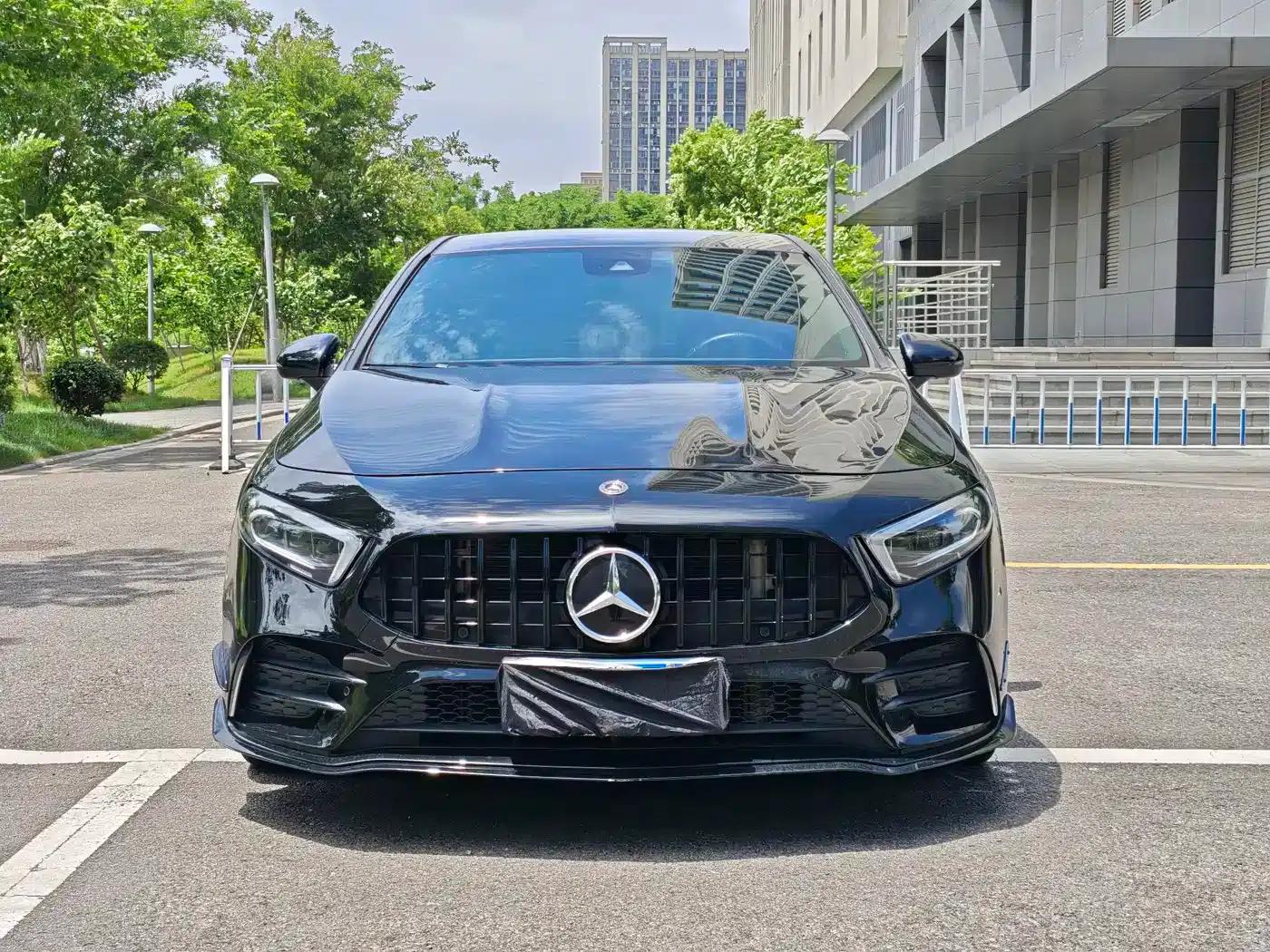 Imported 2023 Mercedes-Benz A-Class AMG A 35 4MATIC Sunrise Special Edition — миниатюра 2