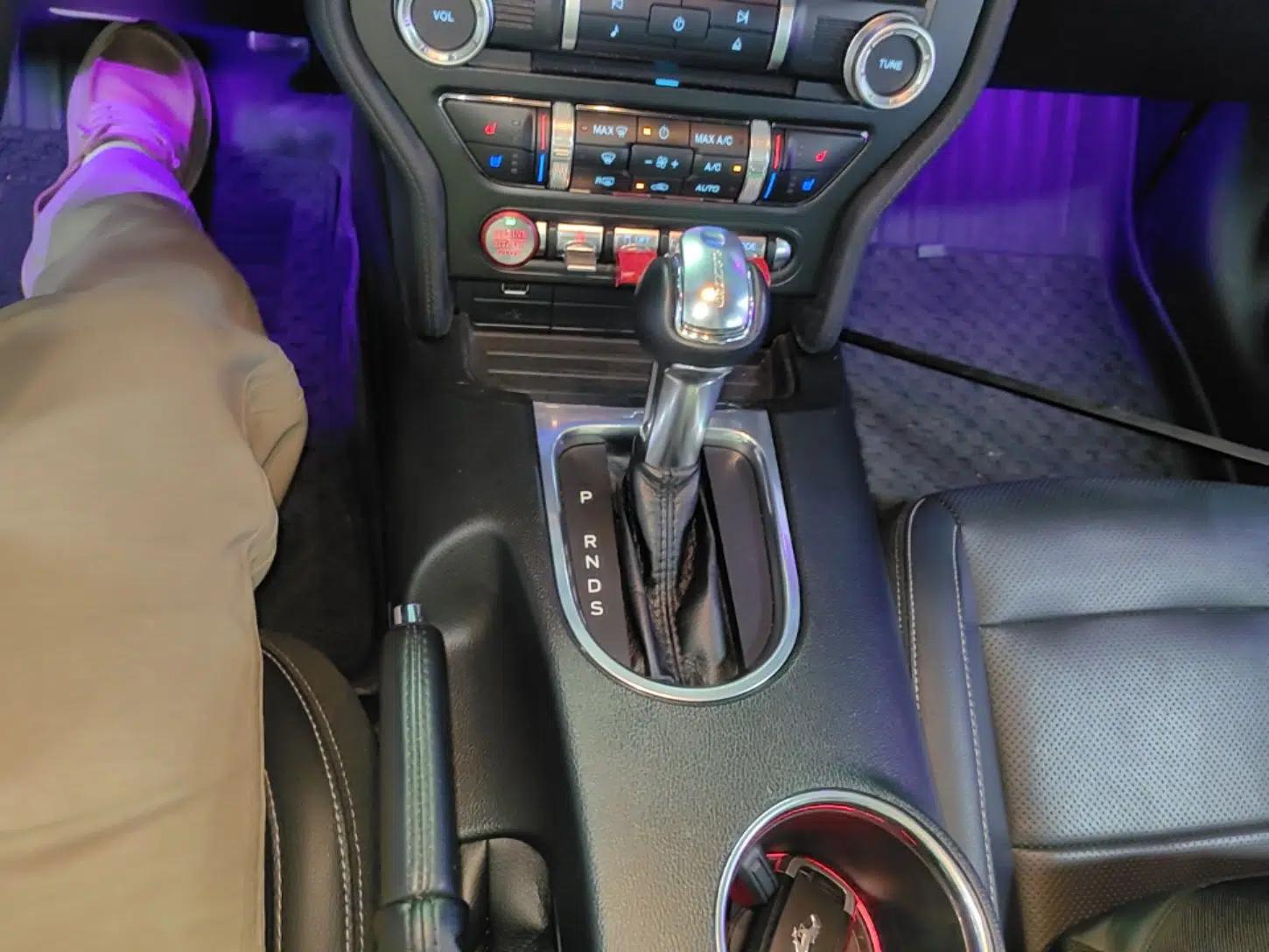 Ford Mustang 2019 2.3L EcoBoost — миниатюра 16