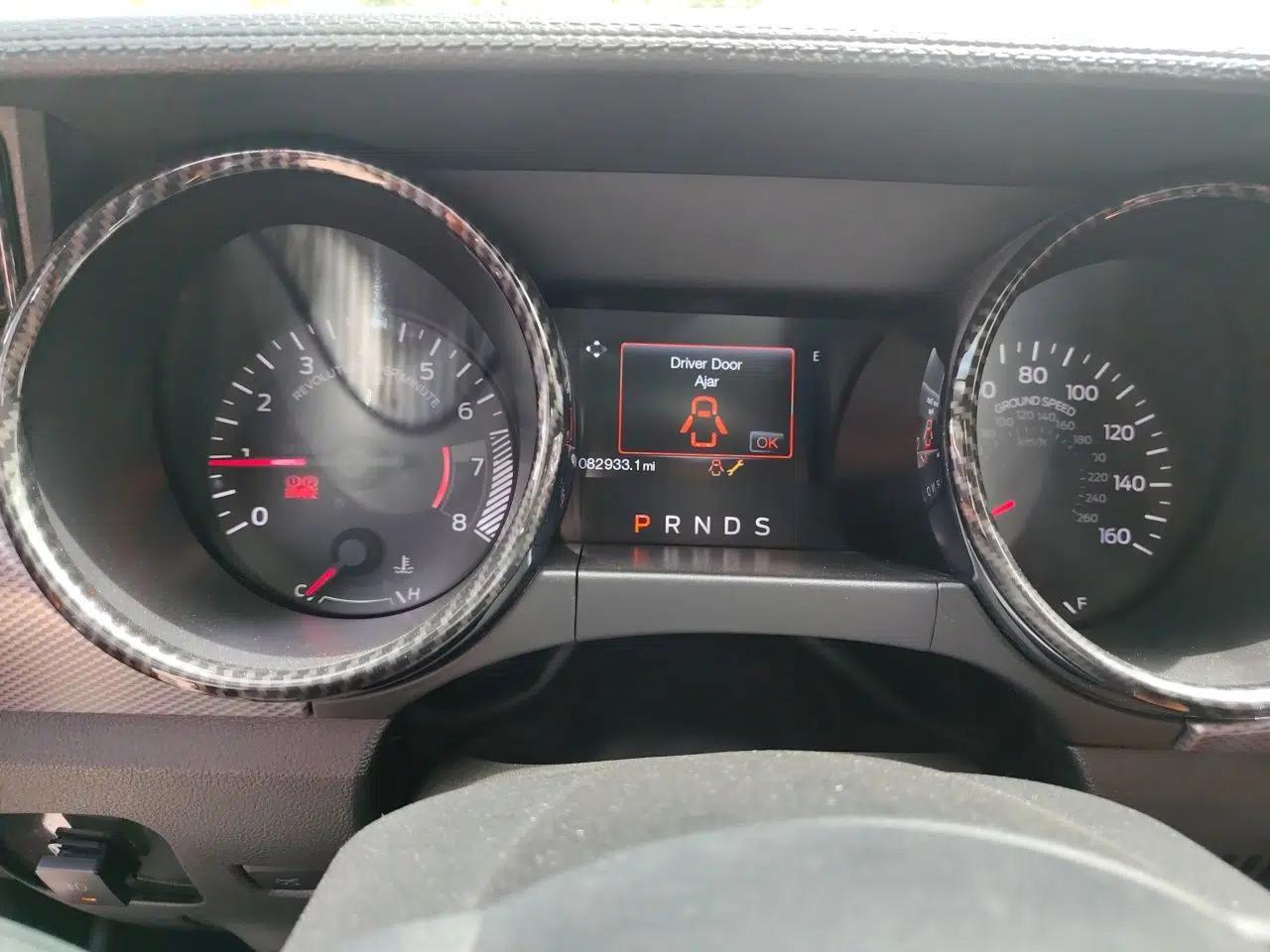 Ford Mustang 2015 2.3T Automatic U.S.-Spec Version — миниатюра 13