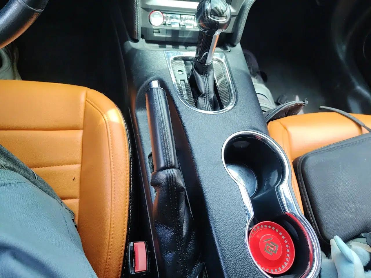 Ford Mustang 2015 2.3T Automatic U.S.-Spec Version — миниатюра 15