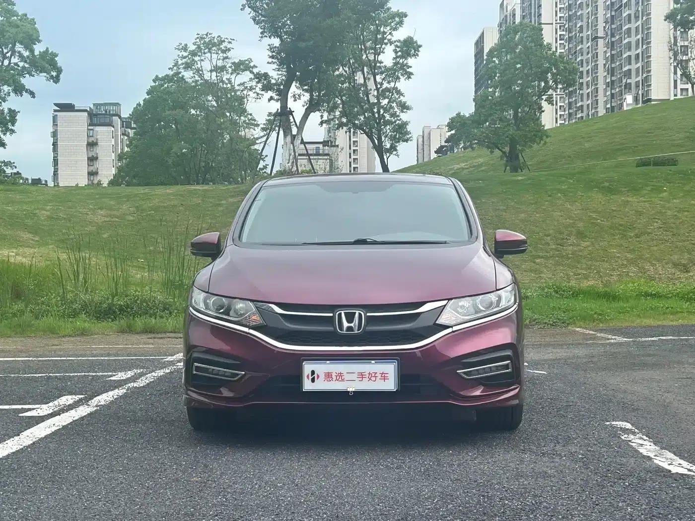 Jade 2017 1.8L Automatic Comfort Edition 5-seater — миниатюра 2