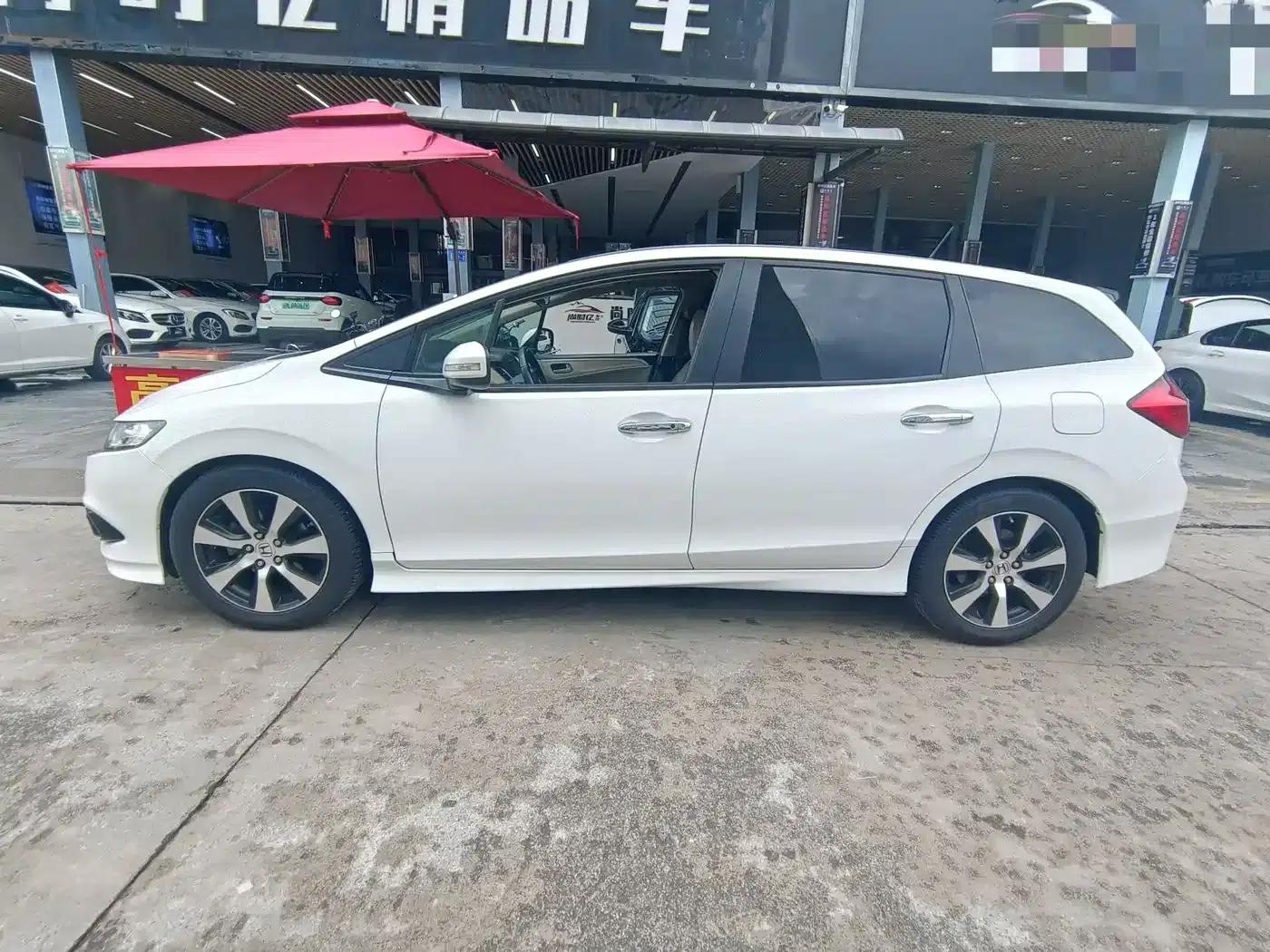 Jade 2013 1.8L CVT Luxury Edition 6-seater — миниатюра 4