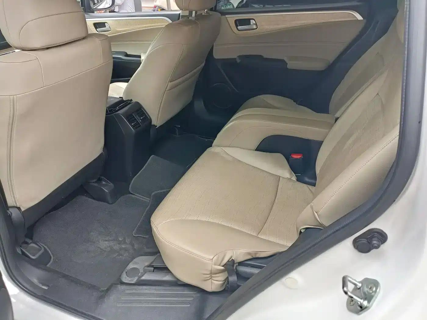Jade 2013 1.8L CVT Luxury Edition 6-seater — миниатюра 7