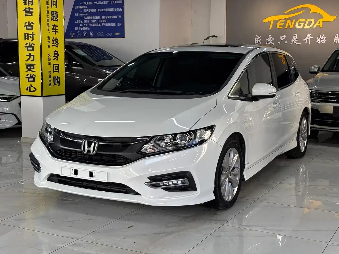 Jade 2017 1.8L Automatic Comfort Edition 5-seater — миниатюра 1