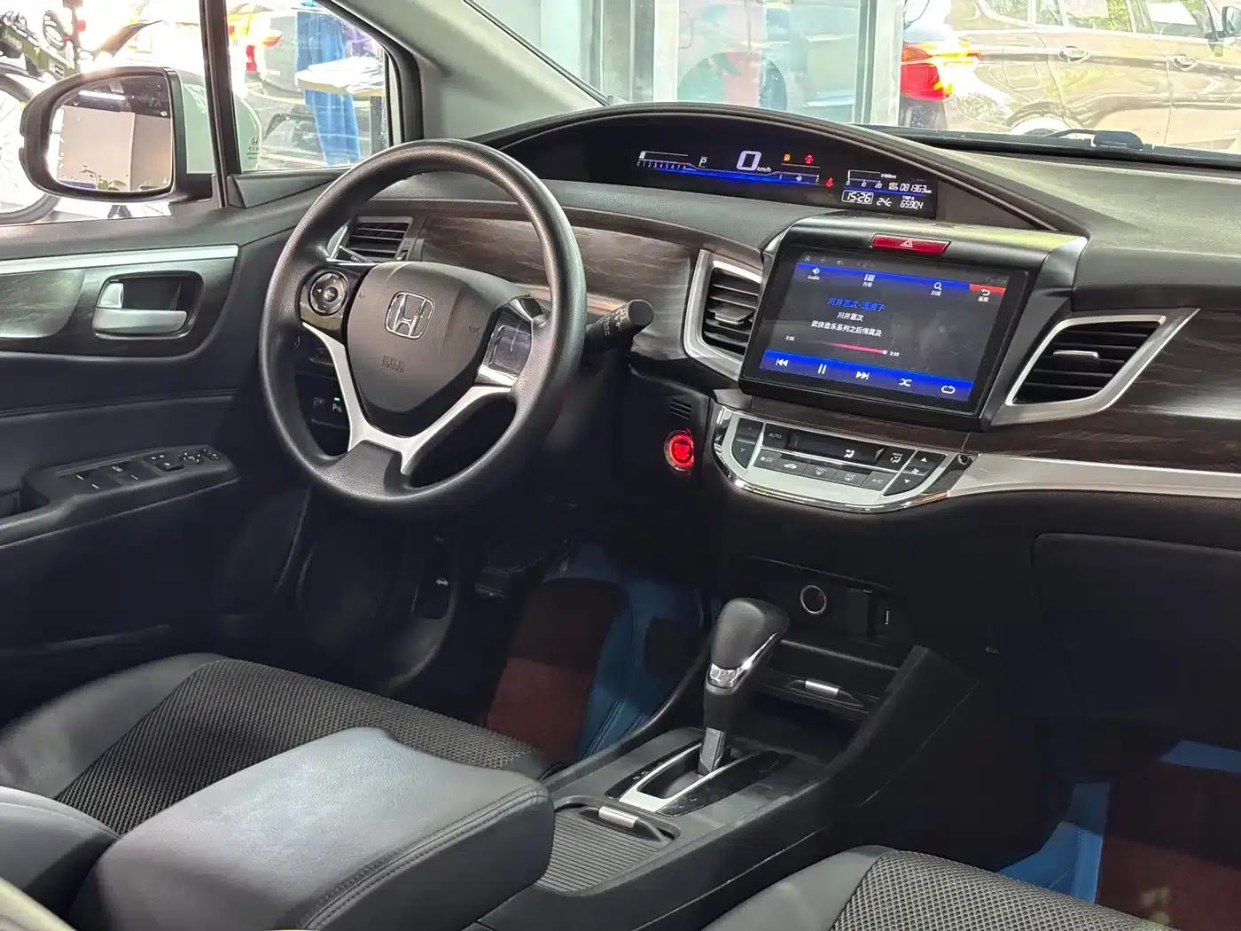 Jade 2017 1.8L Automatic Comfort Edition 5-seater — миниатюра 7