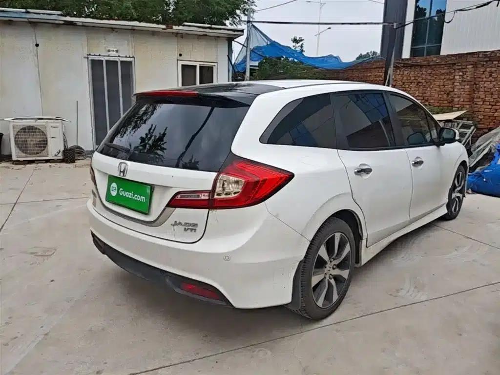 Jade 2014 1.8L CVT Luxury Premium Edition 5-seater — миниатюра 7