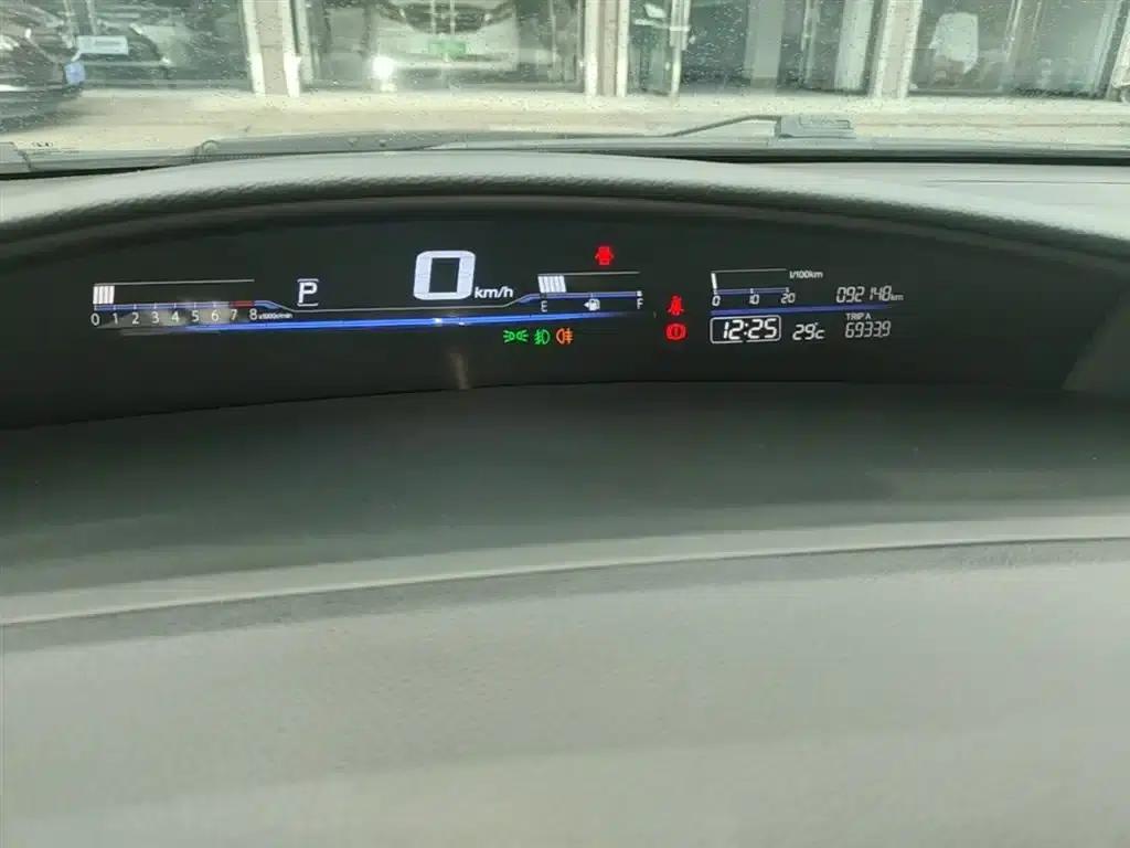 Jade 2017 1.8L Automatic Comfort Edition 5-seater — миниатюра 12