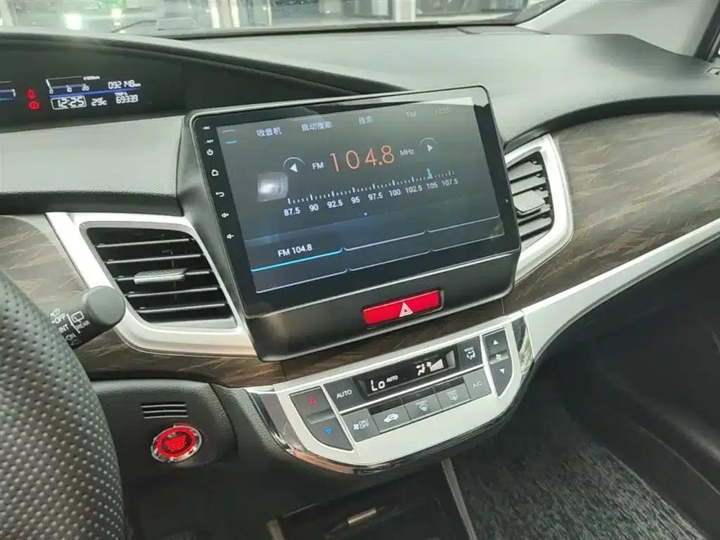 Jade 2017 1.8L Automatic Comfort Edition 5-seater — миниатюра 13