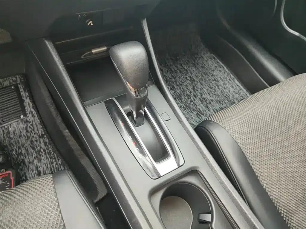Jade 2017 1.8L Automatic Comfort Edition 5-seater — миниатюра 14