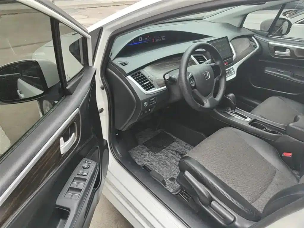 Jade 2017 1.8L Automatic Comfort Edition 5-seater — миниатюра 16