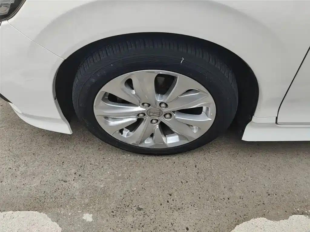 Jade 2017 1.8L Automatic Comfort Edition 5-seater — миниатюра 23