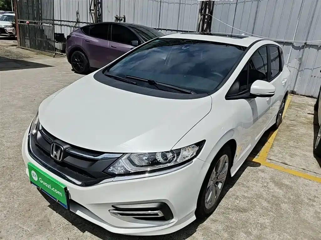 Jade 2017 1.8L Automatic Comfort Edition 5-seater — миниатюра 1