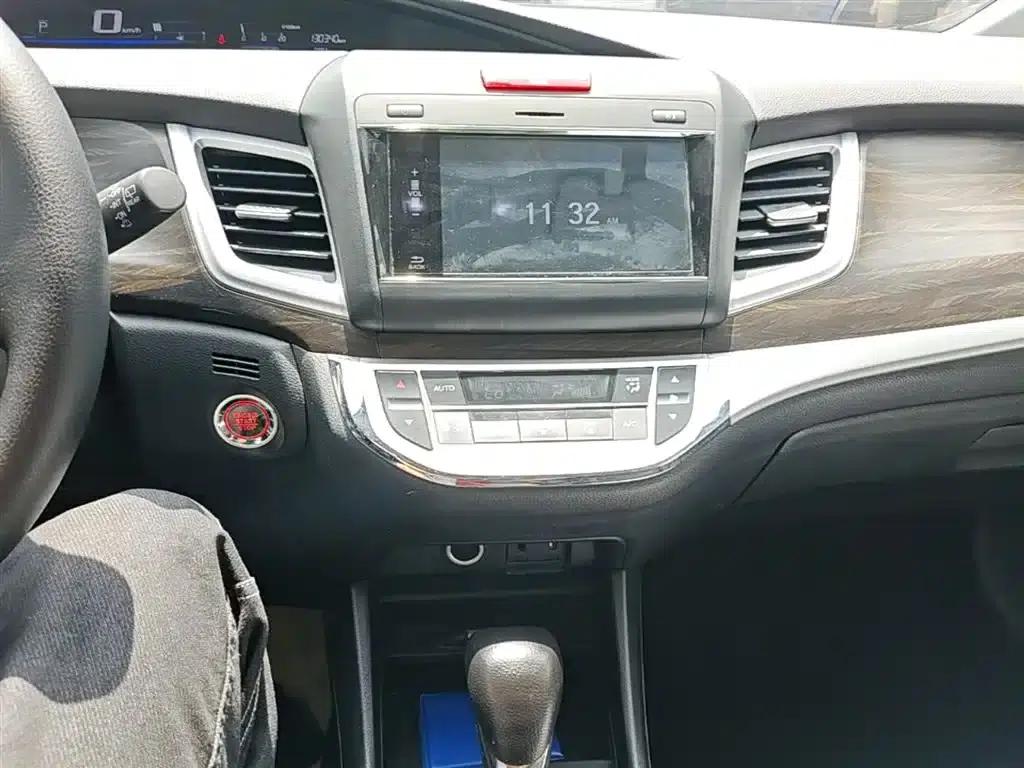 Jade 2017 1.8L Automatic Comfort Edition 5-seater — миниатюра 13