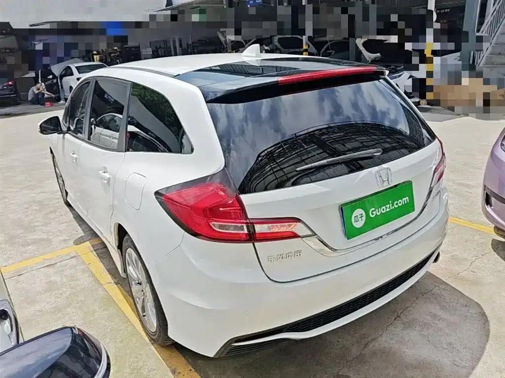Jade 2017 1.8L Automatic Comfort Edition 5-seater — миниатюра 5