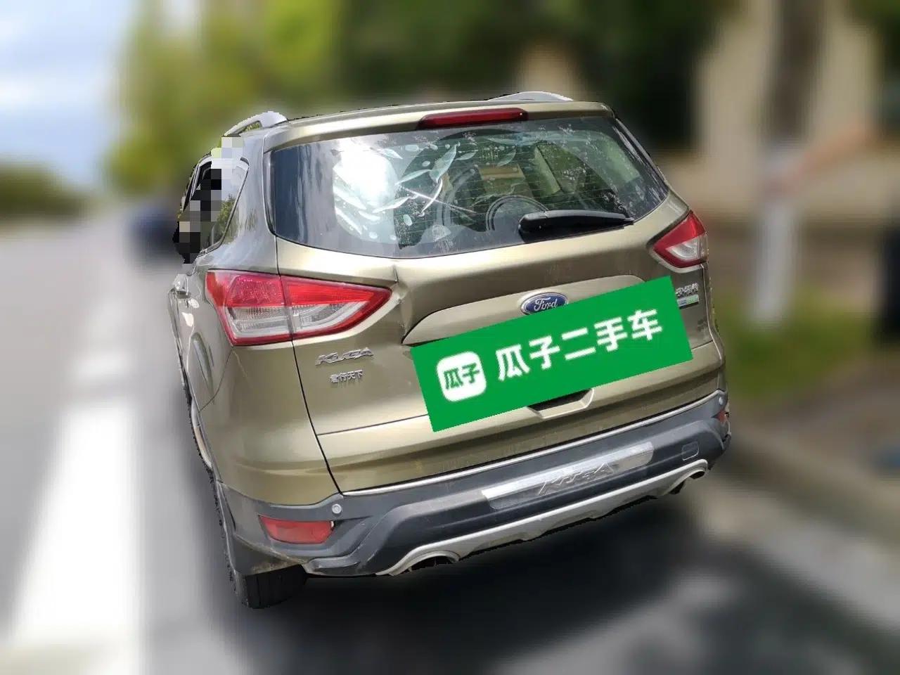 Ford Kuga 2013 1.6L GTDi Two-Wheel-Drive Comfort Model — миниатюра 4