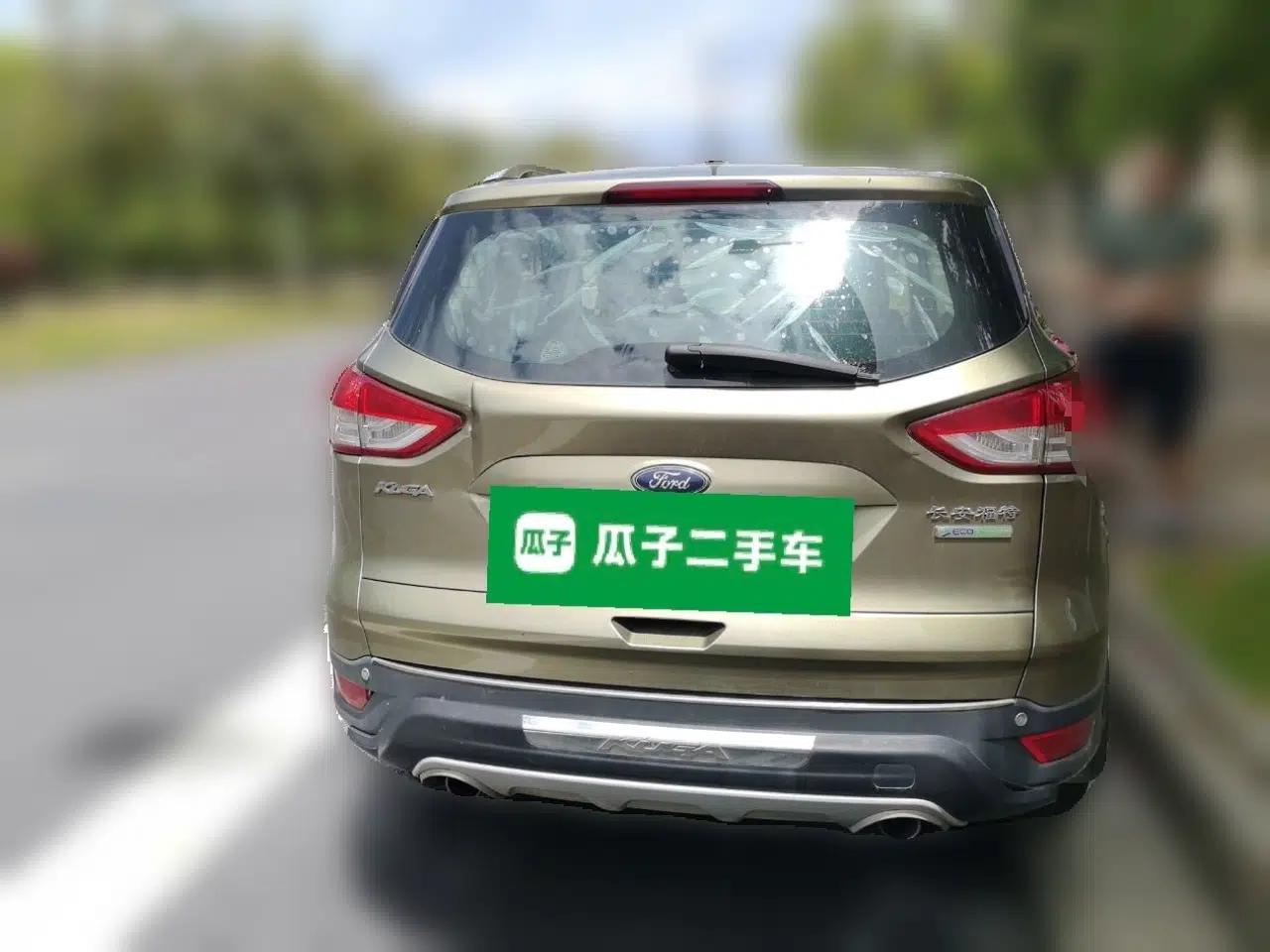 Ford Kuga 2013 1.6L GTDi Two-Wheel-Drive Comfort Model — миниатюра 5
