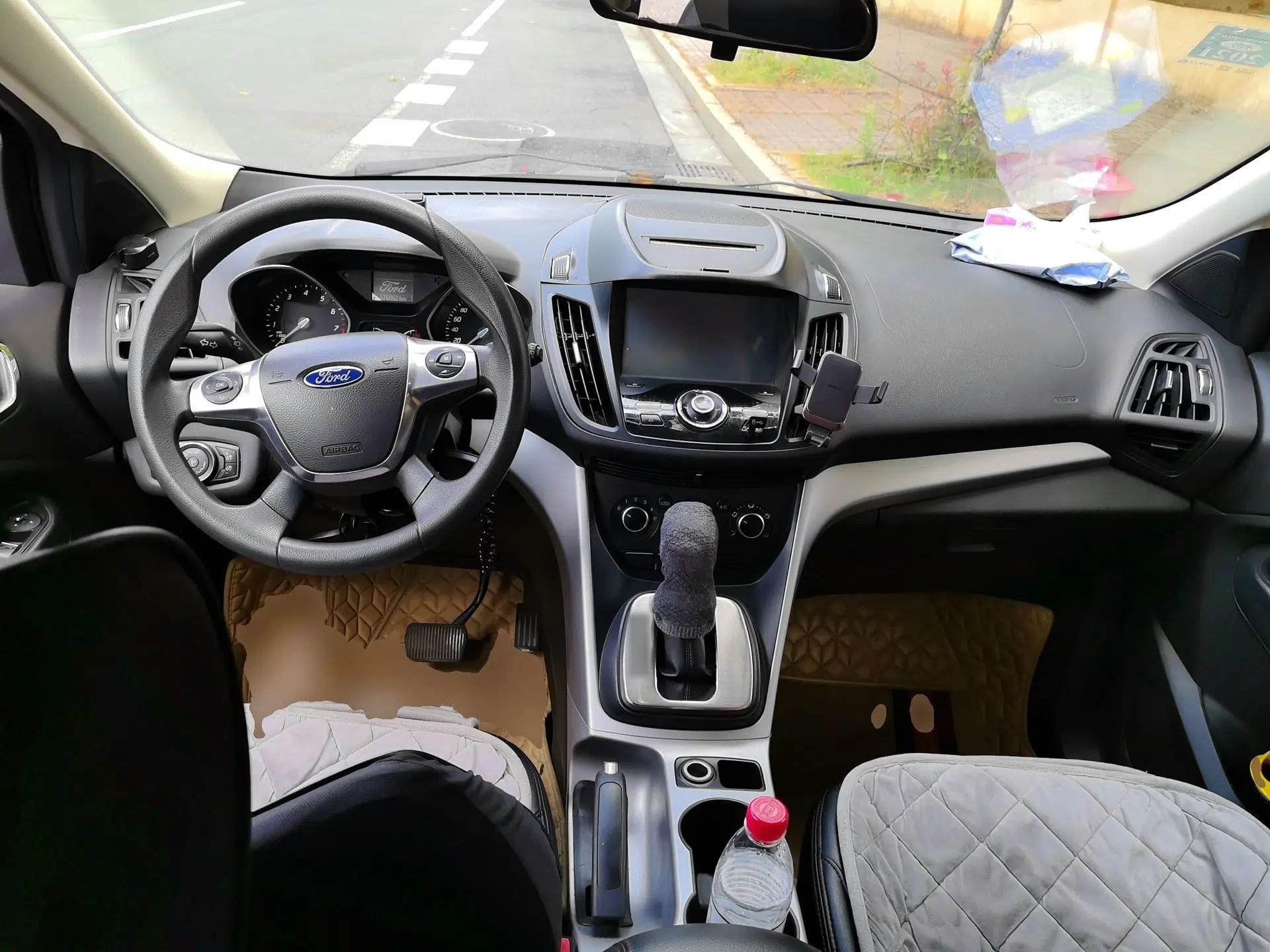 Ford Kuga 2013 1.6L GTDi Two-Wheel-Drive Comfort Model — миниатюра 10