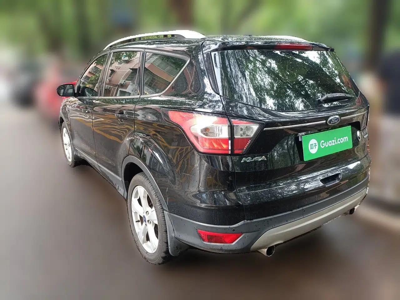 Ford Kuga 2018 Facelifted EcoBoost 180 Two-Wheel Drive Luxury Wing Edition — миниатюра 4