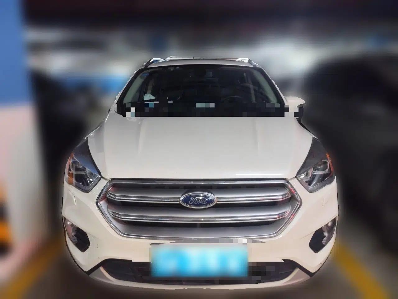 Ford Kuga 2018 EcoBoost 180 Two-Wheel-Drive Luxury Wing Edition — миниатюра 2