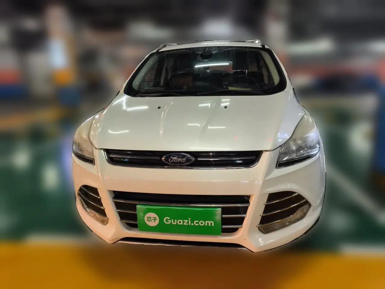 Ford Kuga 2013 1.6L GTDi Two-Wheel-Drive Trend Model — миниатюра 2