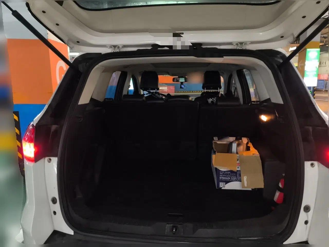 Ford Kuga 2013 1.6L GTDi Two-Wheel-Drive Trend Model — миниатюра 20