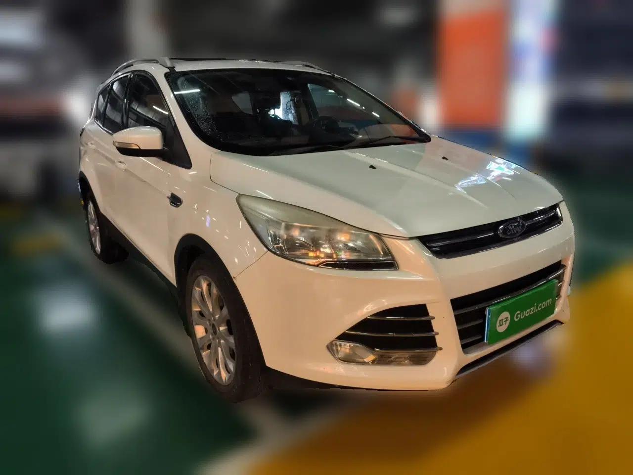 Ford Kuga 2013 1.6L GTDi Two-Wheel-Drive Trend Model — миниатюра 3