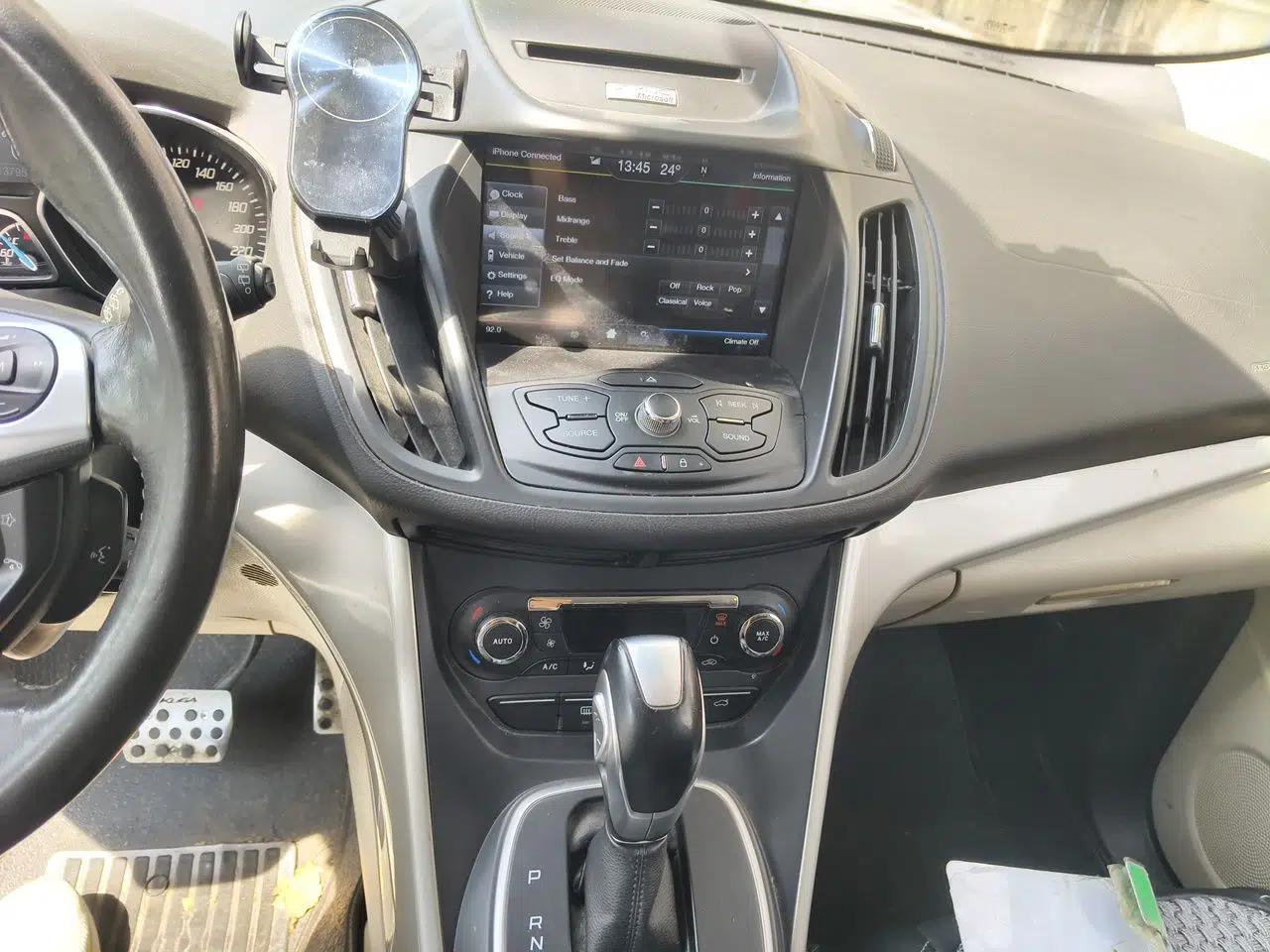 Ford Kuga 2013 2.0L GTDi Four-Wheel-Drive Elite Model — миниатюра 14