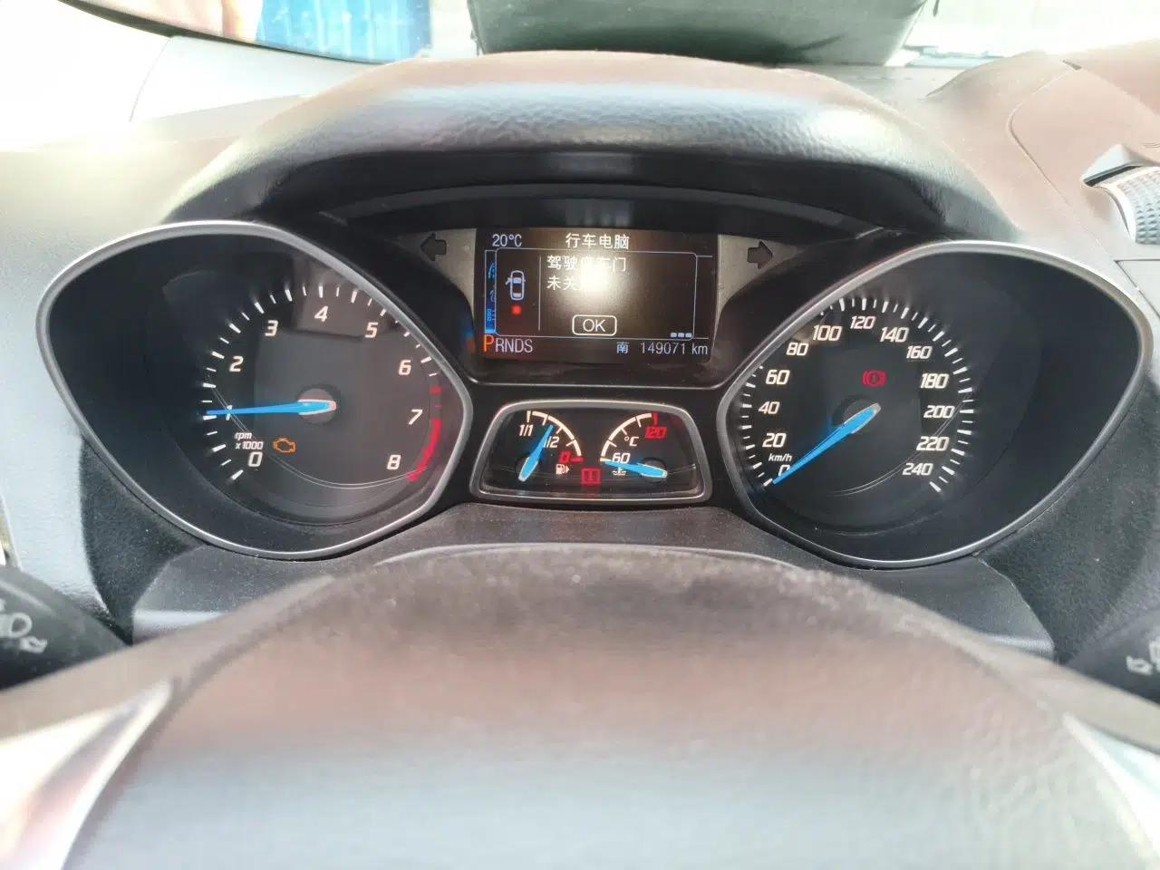 Ford Kuga 2013 1.6L GTDi 4x4 Elite Model — миниатюра 12