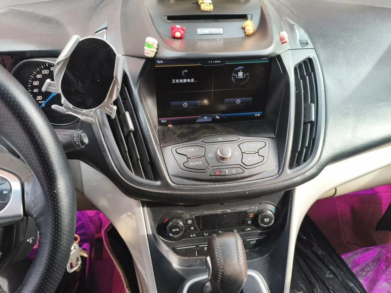 Ford Kuga 2013 1.6L GTDi 4x4 Elite Model — миниатюра 14
