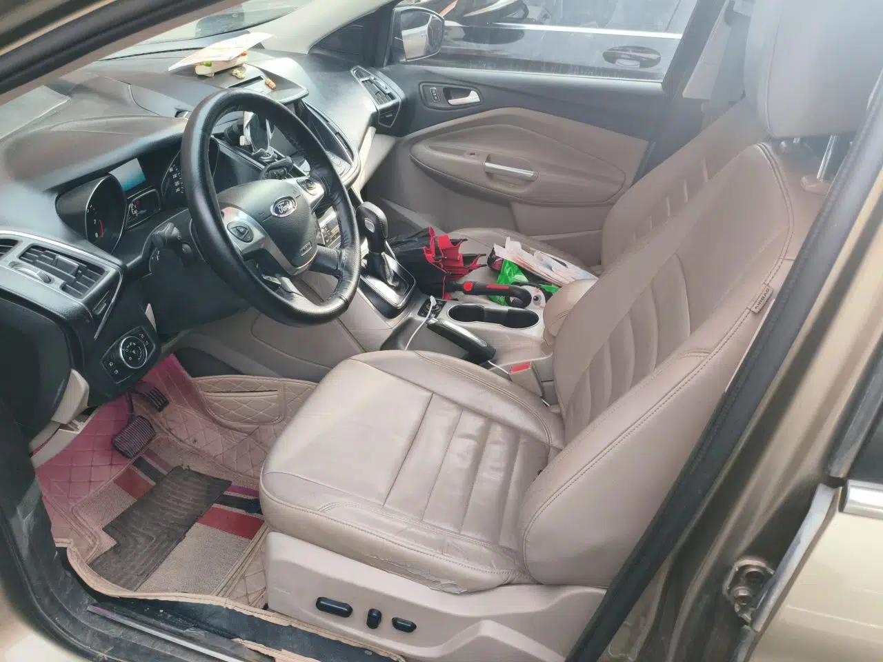 Ford Kuga 2013 1.6L GTDi 4x4 Elite Model — миниатюра 16