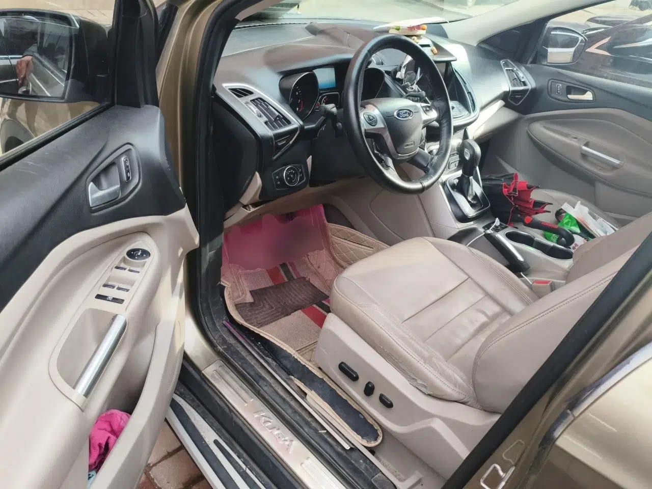 Ford Kuga 2013 1.6L GTDi 4x4 Elite Model — миниатюра 17