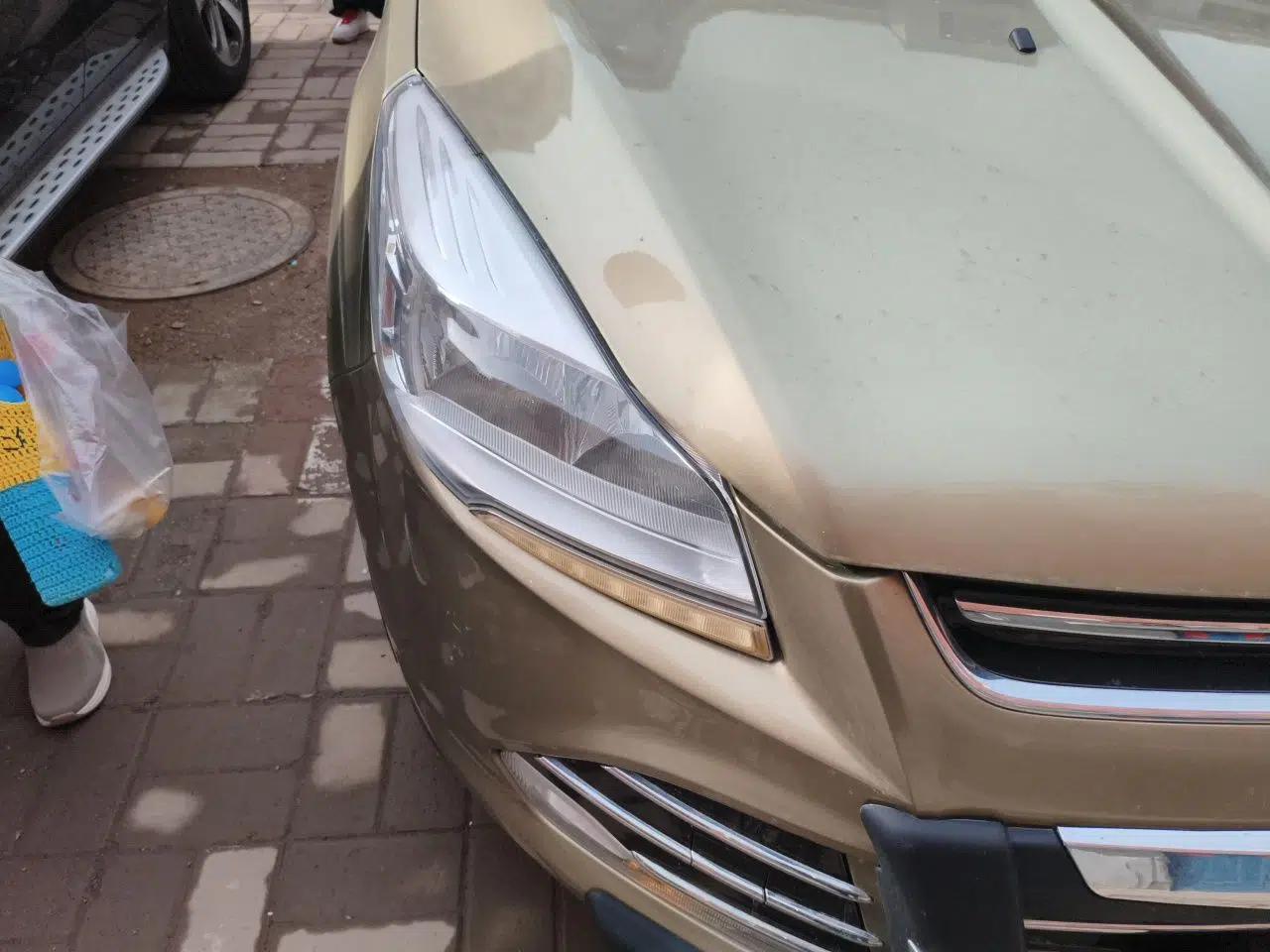 Ford Kuga 2013 1.6L GTDi 4x4 Elite Model — миниатюра 7