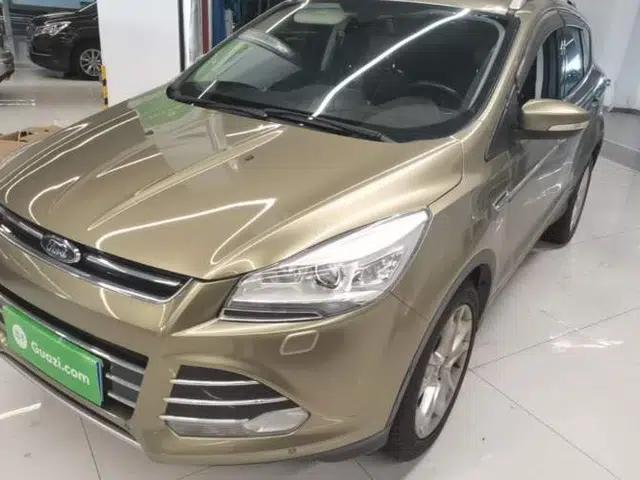 Ford Kuga 2015 2.0L GTDi Four-Wheel-Drive Sport Model