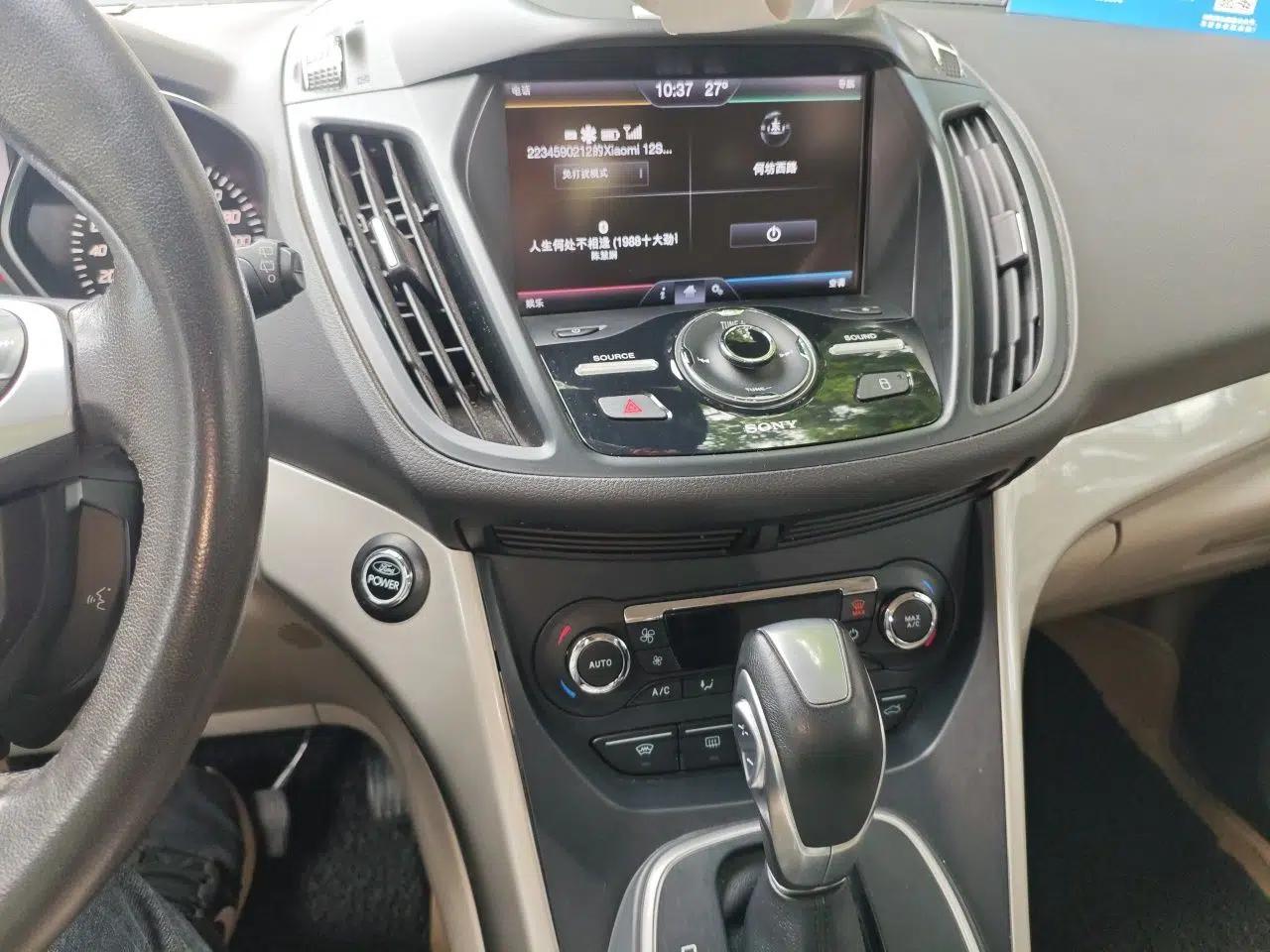Ford Kuga 2013 2.0L GTDi Four-Wheel-Drive Sport Model — миниатюра 14