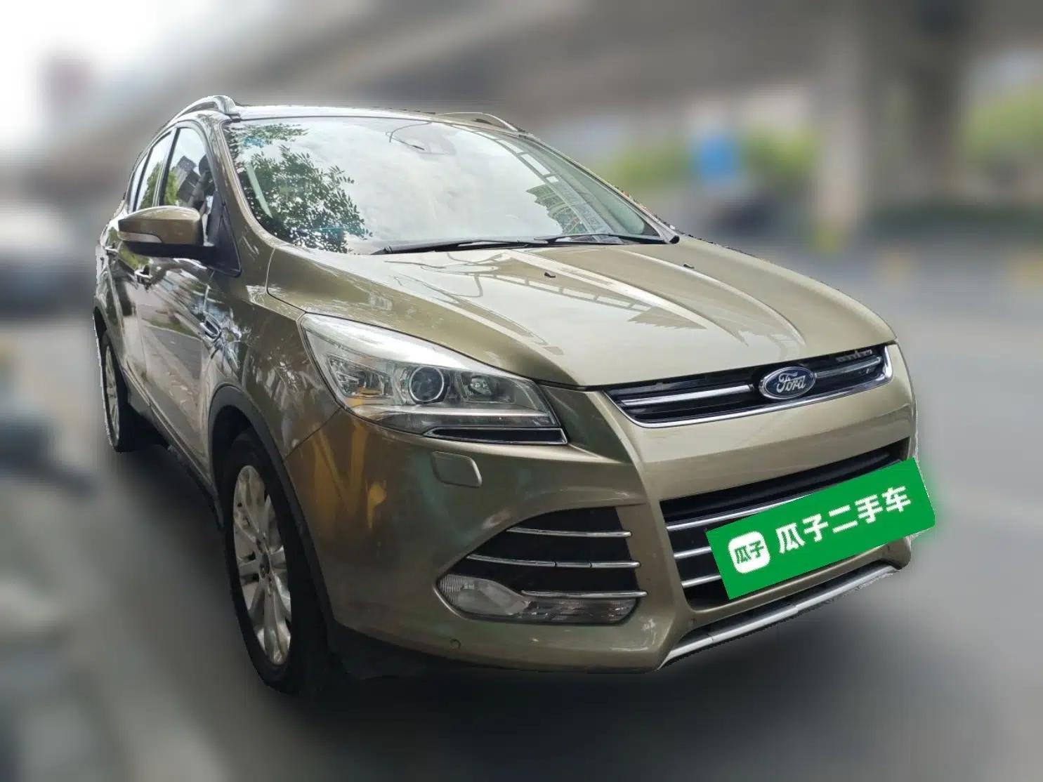 Ford Kuga 2013 2.0L GTDi Four-Wheel-Drive Sport Model — миниатюра 3