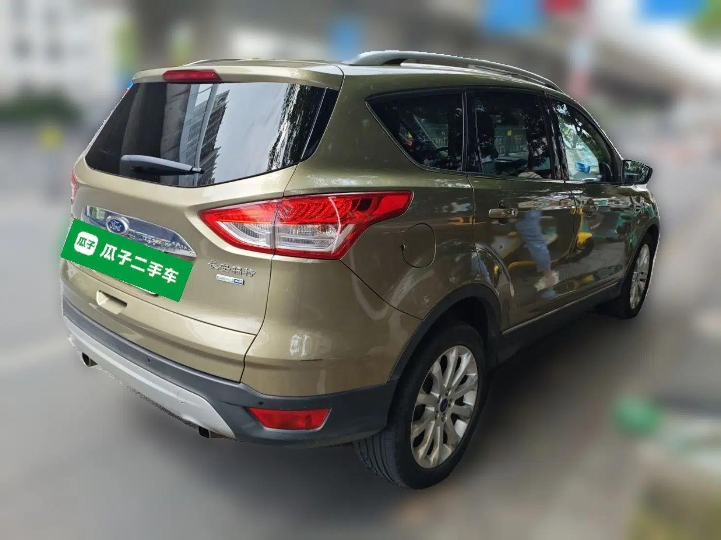 Ford Kuga 2013 2.0L GTDi Four-Wheel-Drive Sport Model — миниатюра 6
