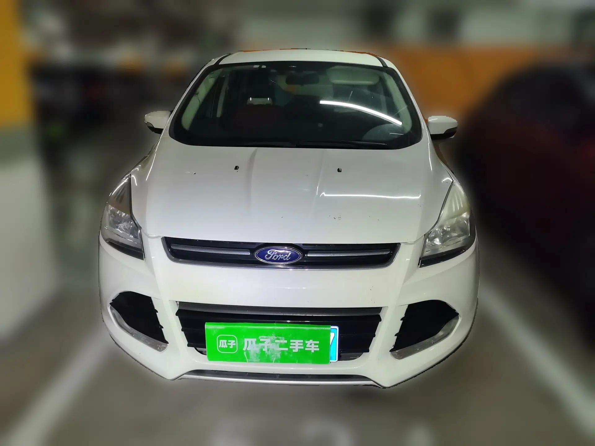 Ford Kuga 2015 1.5L GTDi Two-Wheel-Drive Comfort Model — миниатюра 2