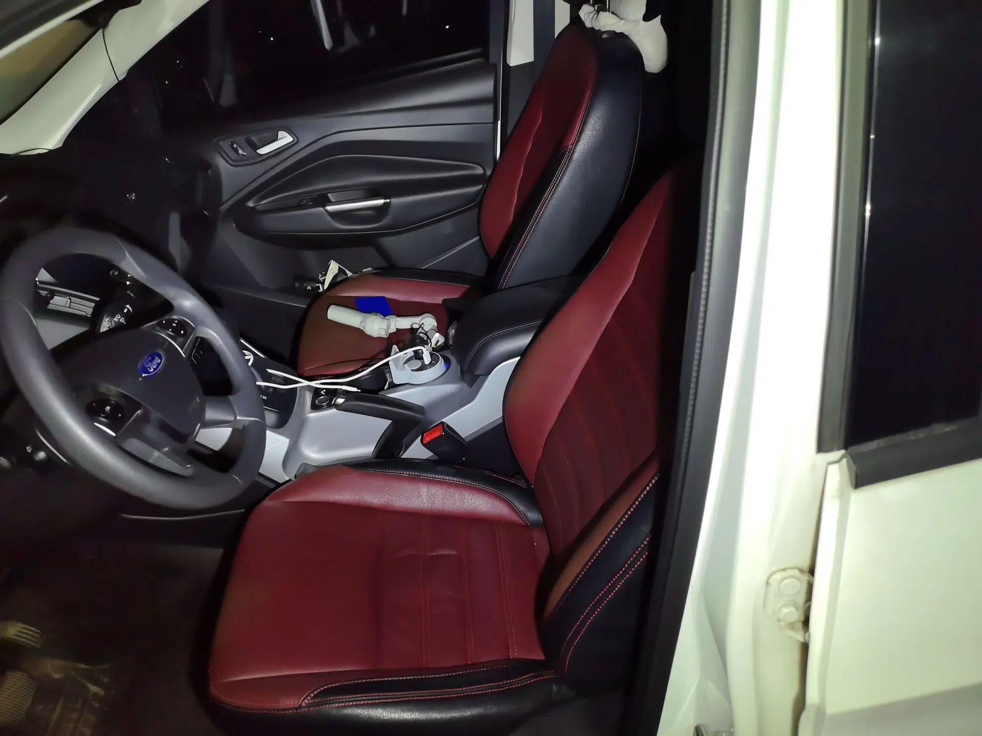Ford Kuga 2015 1.5L GTDi Two-Wheel-Drive Comfort Model — миниатюра 12