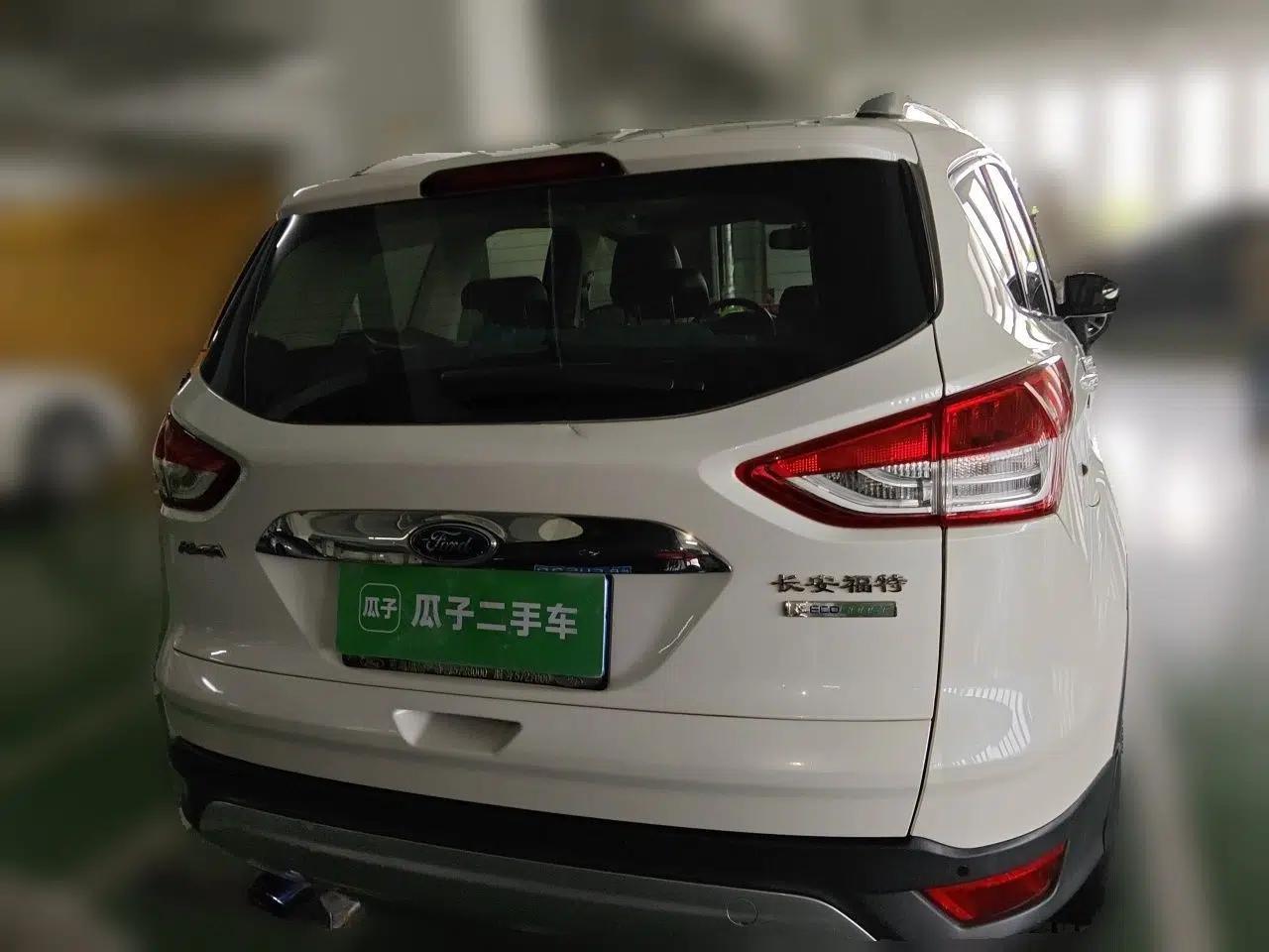 Ford Kuga 2013 1.6L GTDi Two-Wheel-Drive Trend Model — миниатюра 5
