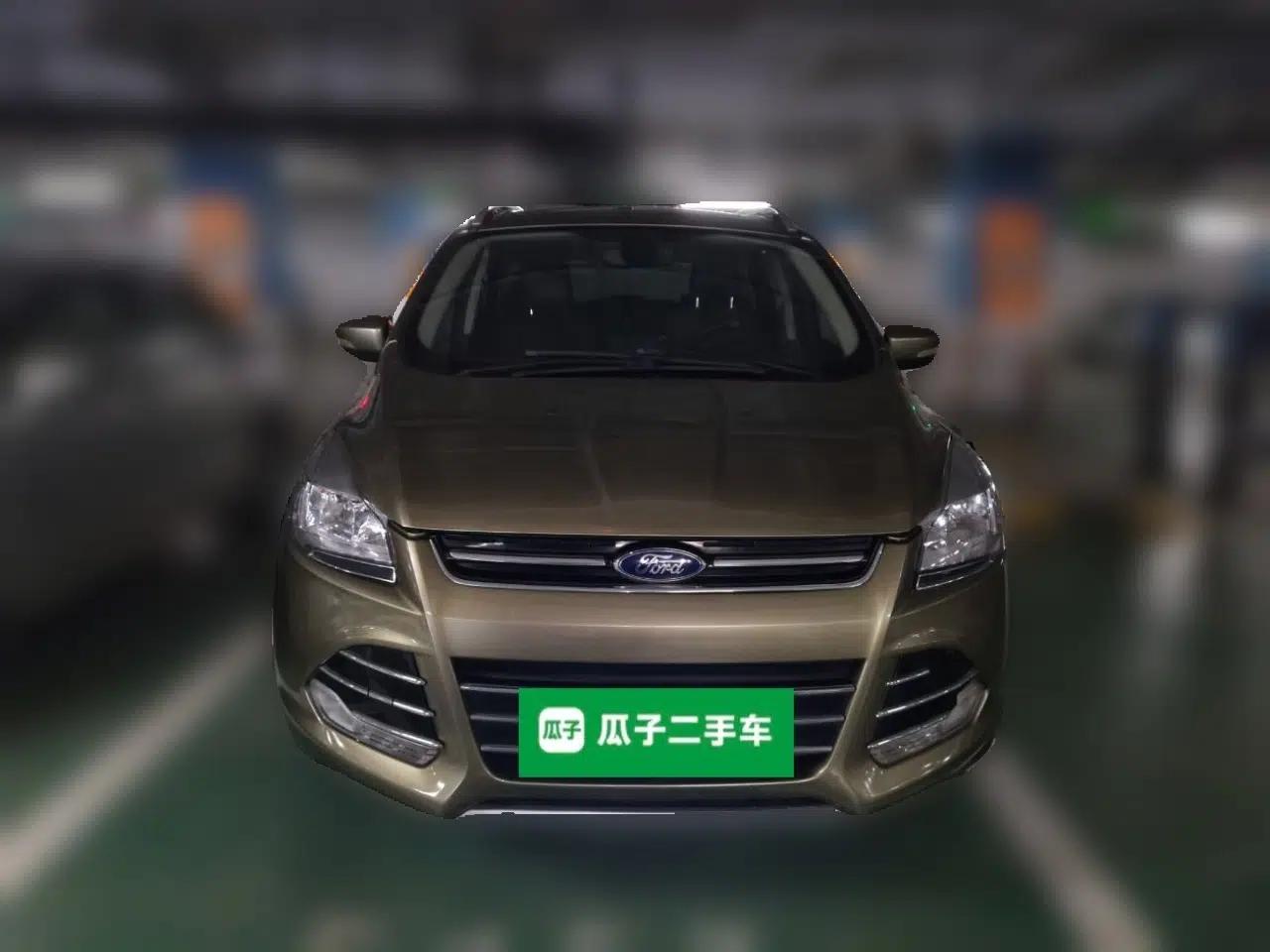 Ford Kuga 2015 1.5L GTDi Two-Wheel Drive Fashion Edition — миниатюра 2