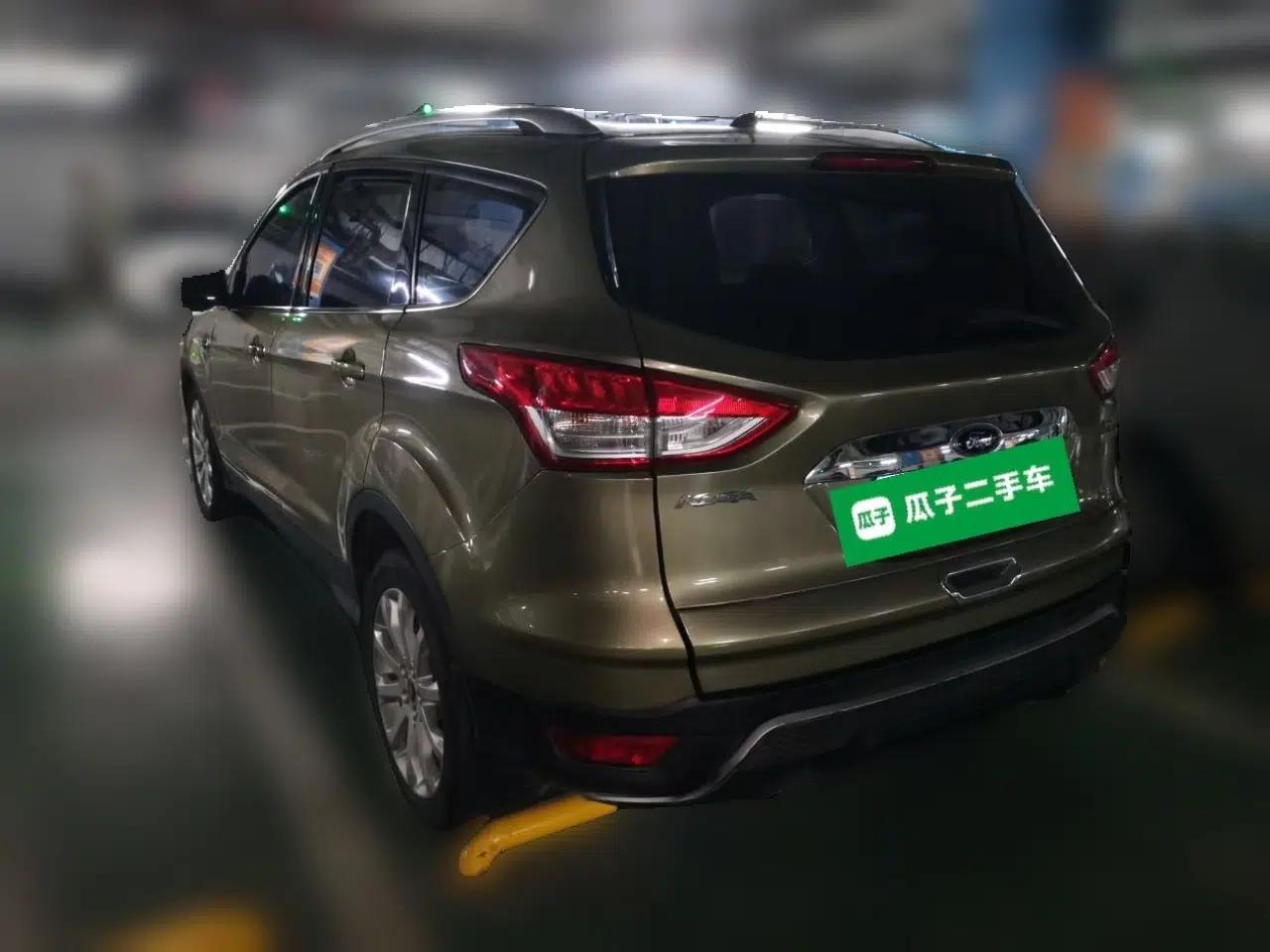 Ford Kuga 2015 1.5L GTDi Two-Wheel Drive Fashion Edition — миниатюра 4