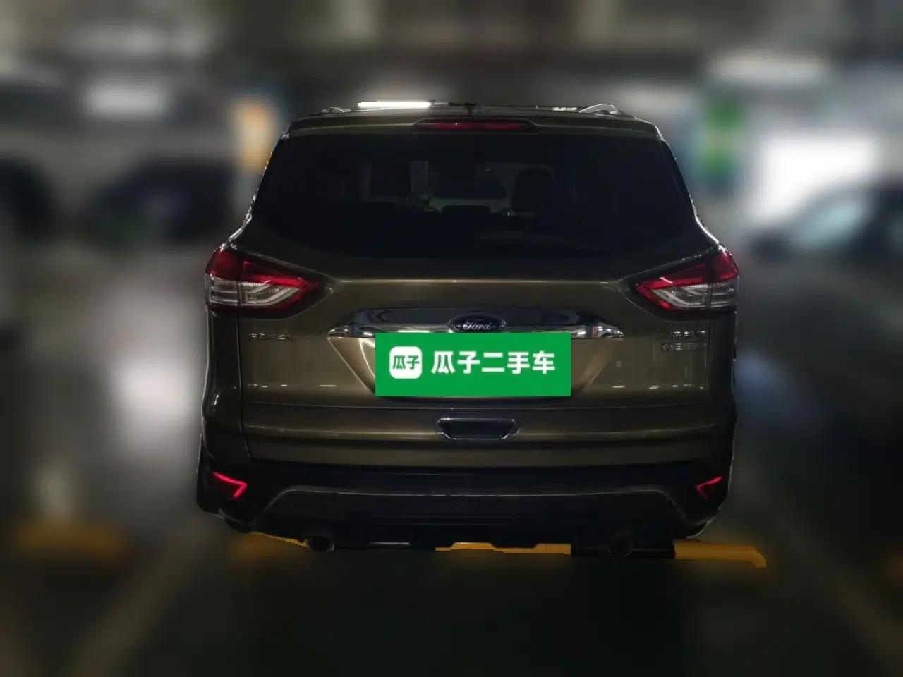 Ford Kuga 2015 1.5L GTDi Two-Wheel Drive Fashion Edition — миниатюра 5