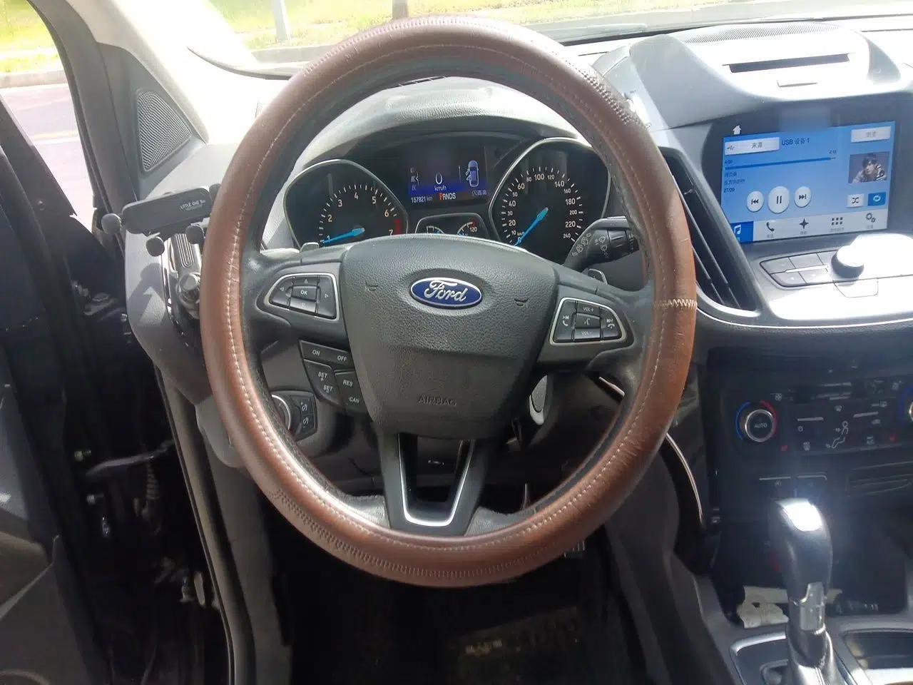 Ford Kuga 2017 EcoBoost 245 4x4 Prestige Edition — миниатюра 11