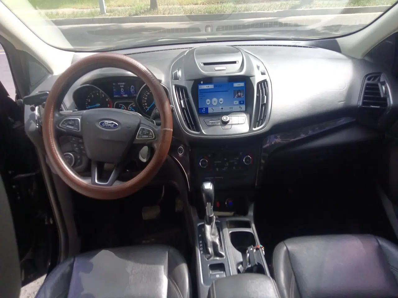 Ford Kuga 2017 EcoBoost 245 4x4 Prestige Edition — миниатюра 10
