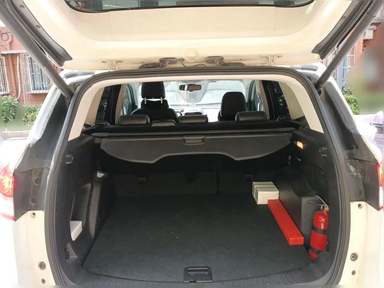 Ford Kuga 2015 1.5L GTDi Four-Wheel-Drive Elite Model — миниатюра 20