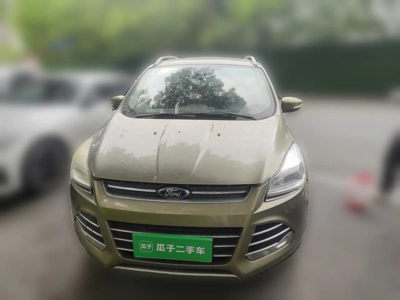 Ford Kuga 2013 1.6L GTDi Two-Wheel-Drive Trend Model — миниатюра 2